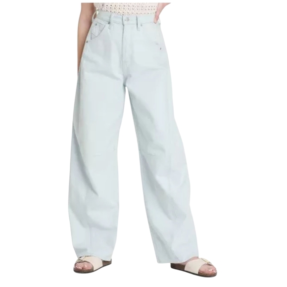 NWT Universal Thread High Rise Curved Leg Size 16 Barrel Leg Jeans - Picture 1 of 7